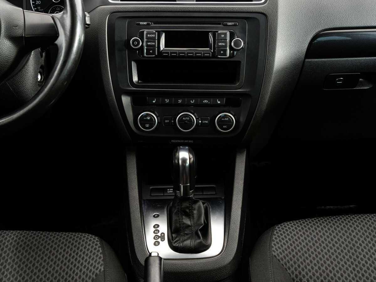 Volkswagen Jetta, 2012 Фото №11