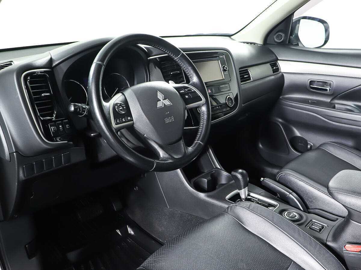 Mitsubishi Outlander, 2013 Фото №13
