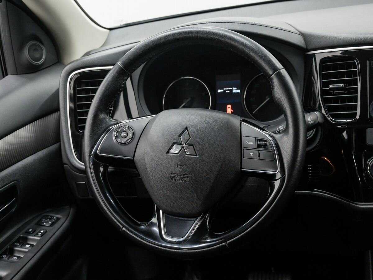 Mitsubishi Outlander, 2016 Фото №13