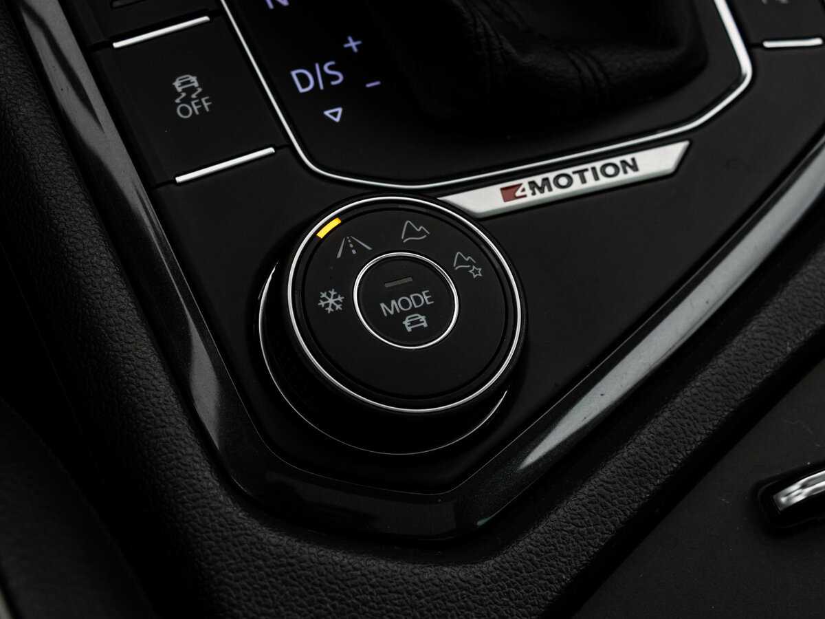 Volkswagen Tiguan, 2017 Фото №17