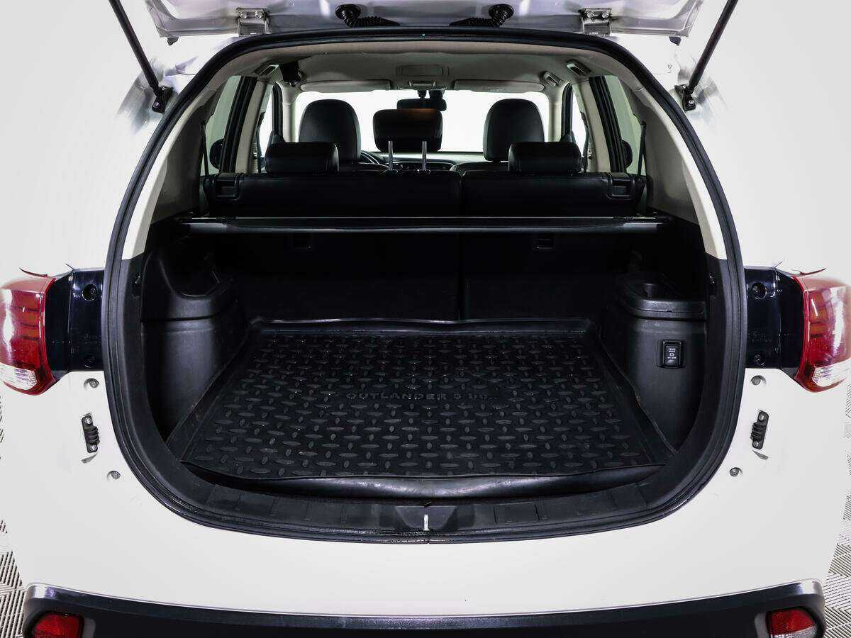 Mitsubishi Outlander, 2017 Фото №11