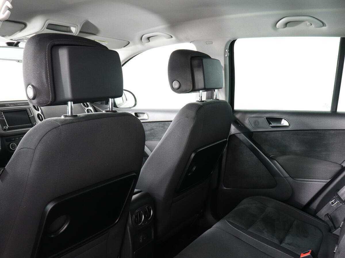 Volkswagen Tiguan AMT, 2016 Фото №12