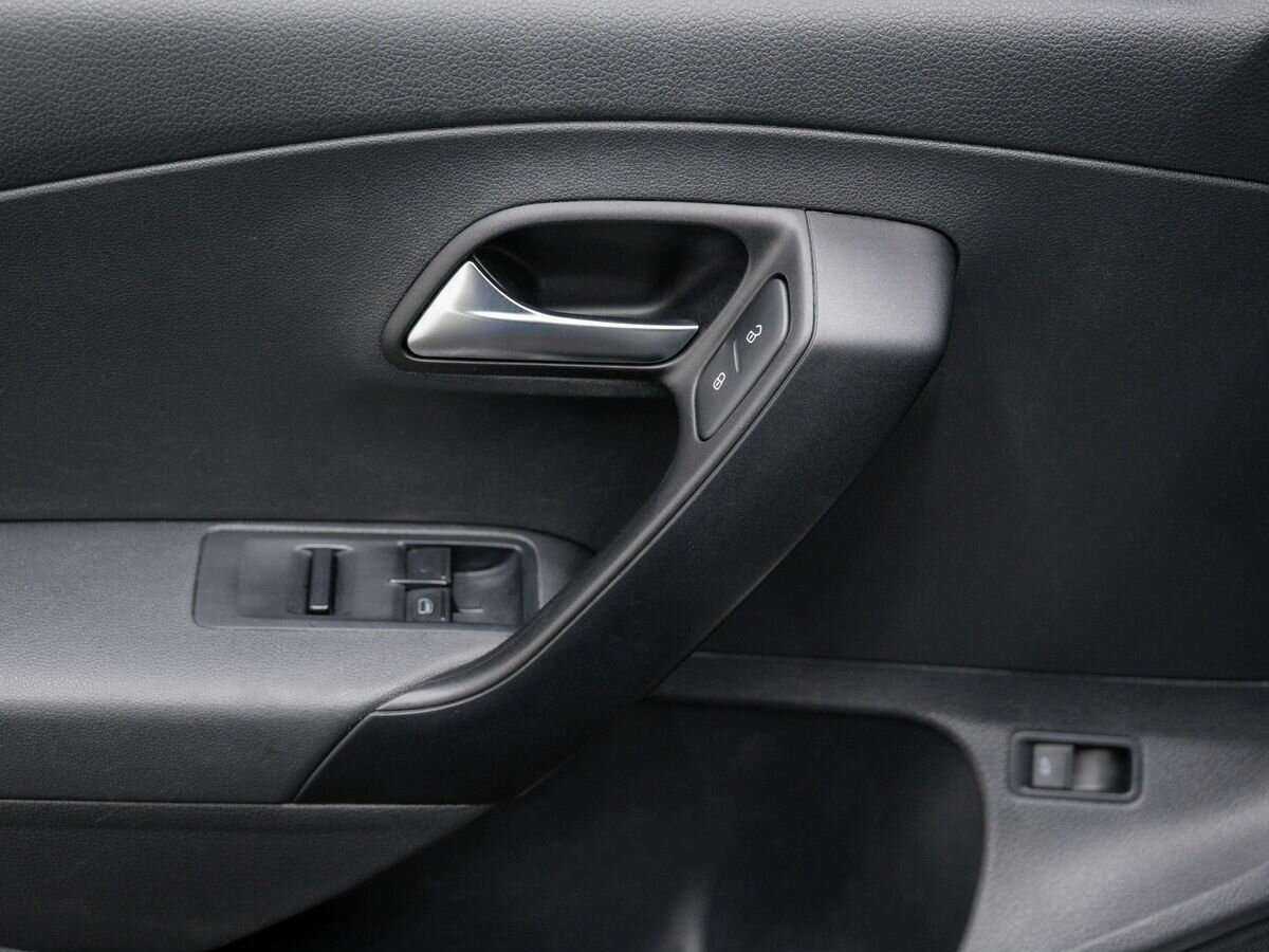 Volkswagen Polo, 2020 Фото №15