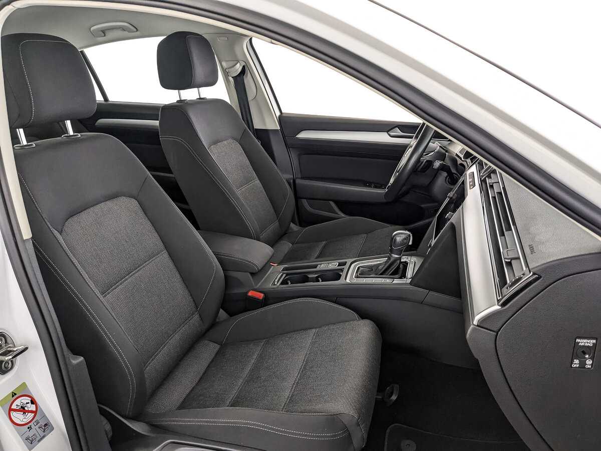 Volkswagen Passat, 2019 Фото №21