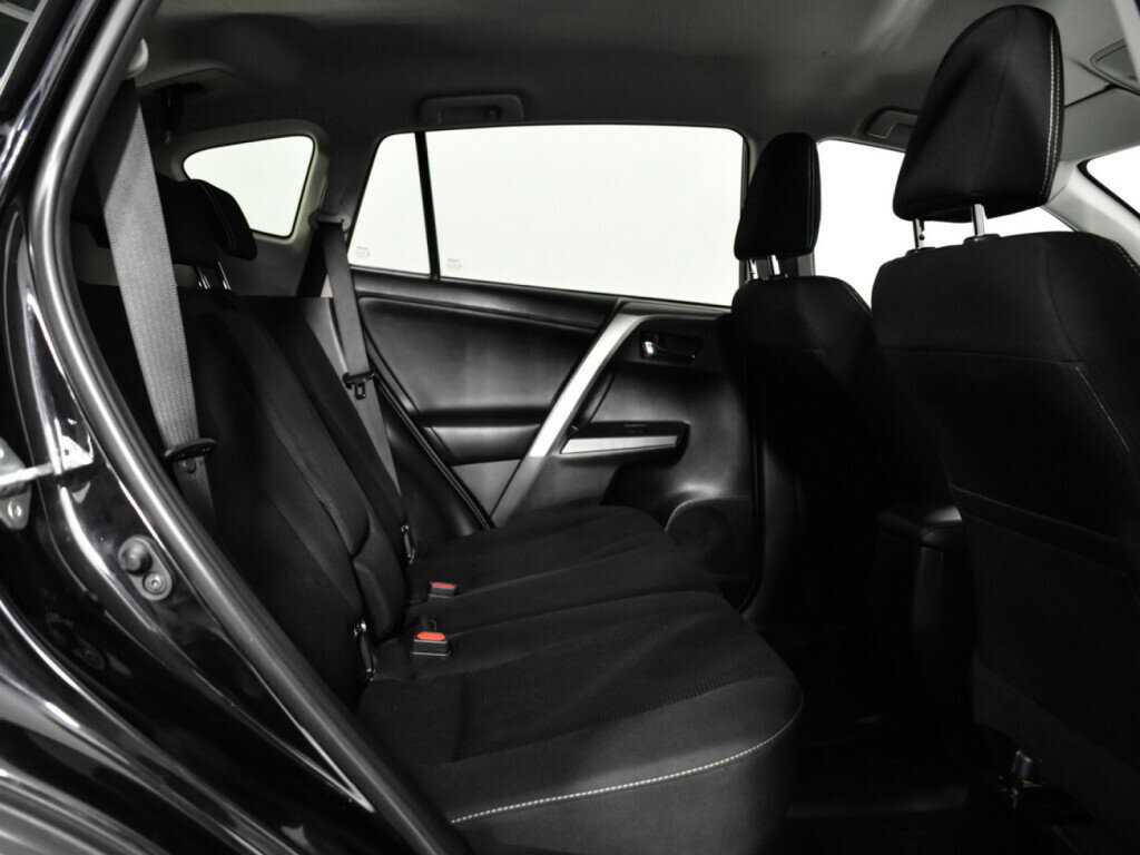 Toyota RAV4, 2018 Фото №10