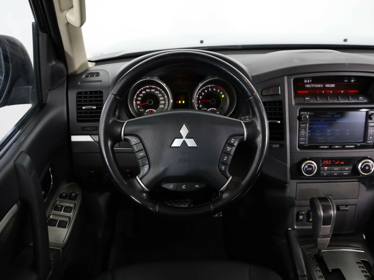 Mitsubishi Pajero IV Рестайлинг 1, 2013 Фото №10