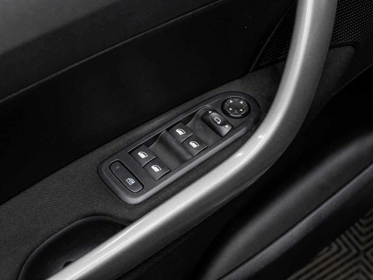 Peugeot 408, 2013 Фото №15