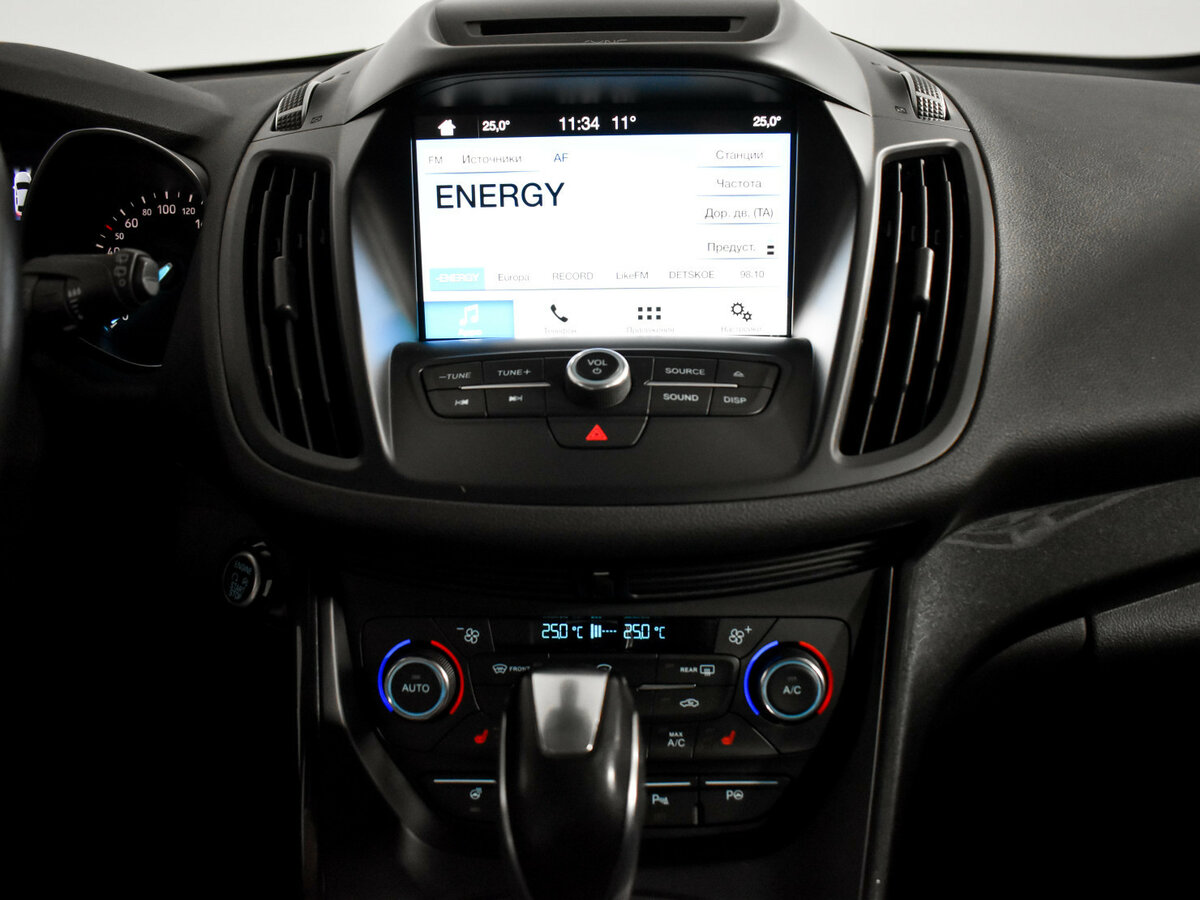 Ford Kuga II Рестайлинг, 2017 Фото №13