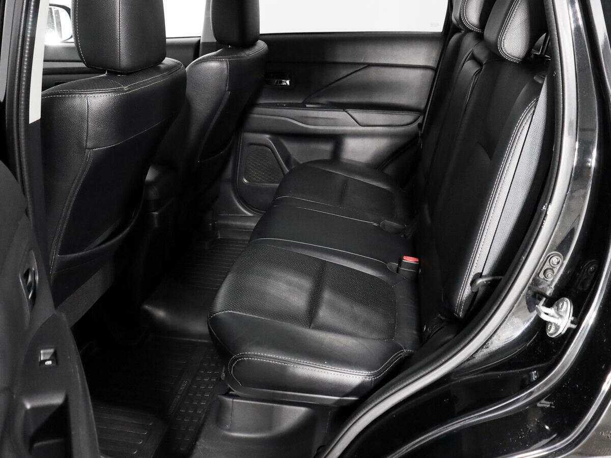 Mitsubishi Outlander, 2016 Фото №13