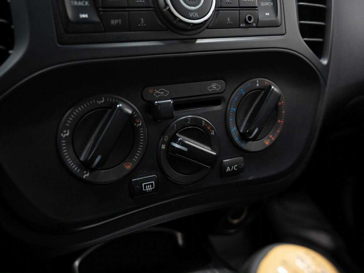 Nissan Juke, 2012 Фото №18