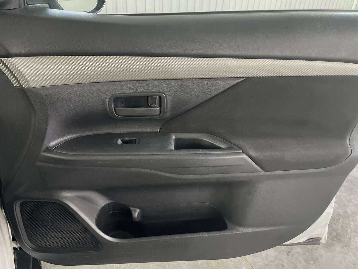 Mitsubishi Outlander, 2013 Фото №19