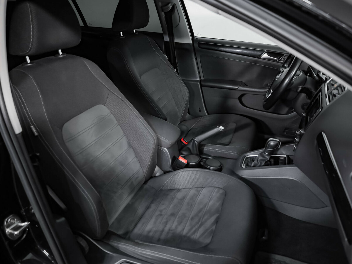 Volkswagen Jetta VI Рестайлинг, 2017 Фото №24