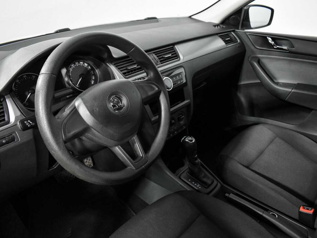 Skoda Rapid, 2017 Фото №8