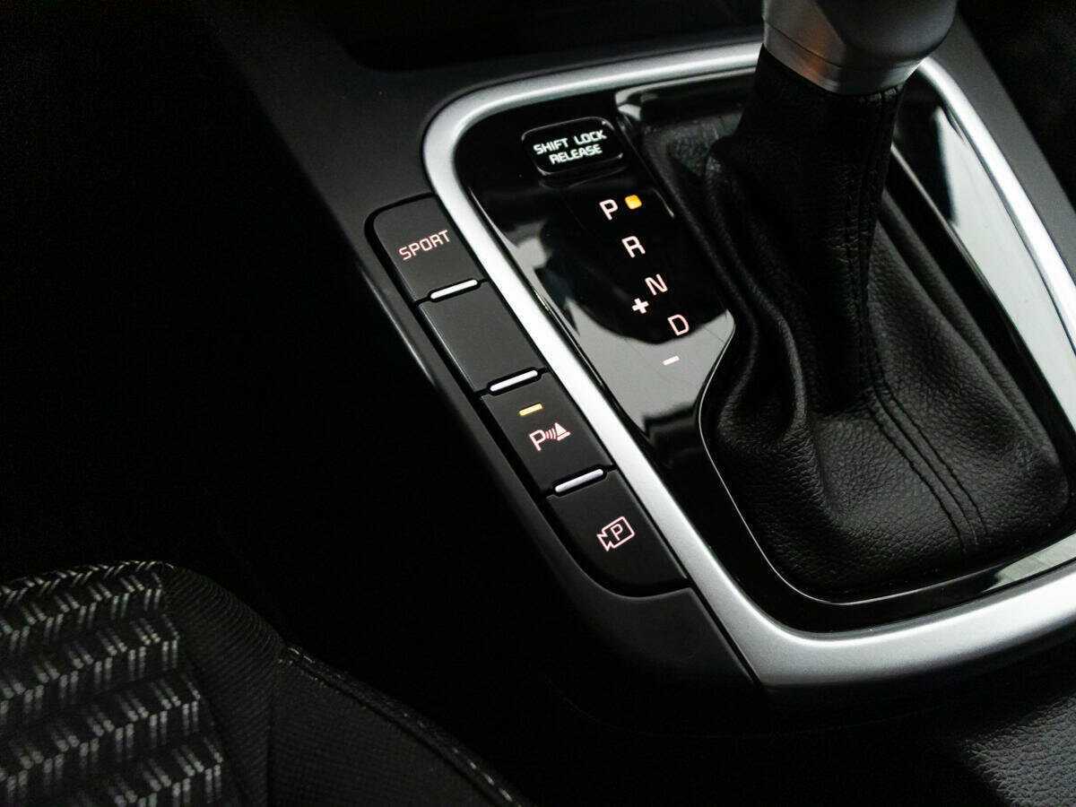 Kia Ceed, 2022 Фото №18