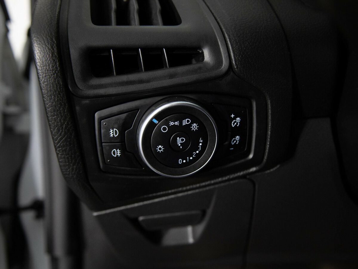 Ford Focus III Рестайлинг, 2016 Фото №13