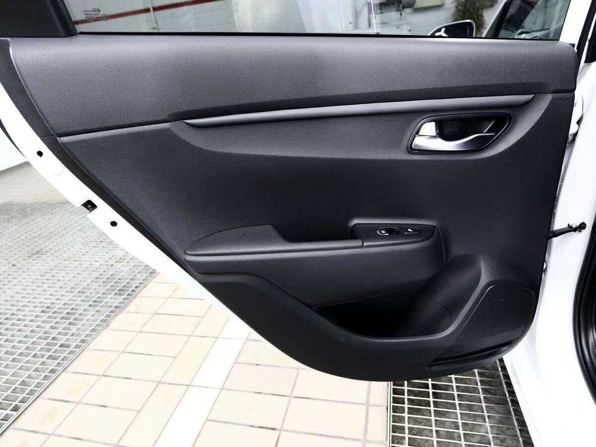 Kia Rio, 2021 Фото №11