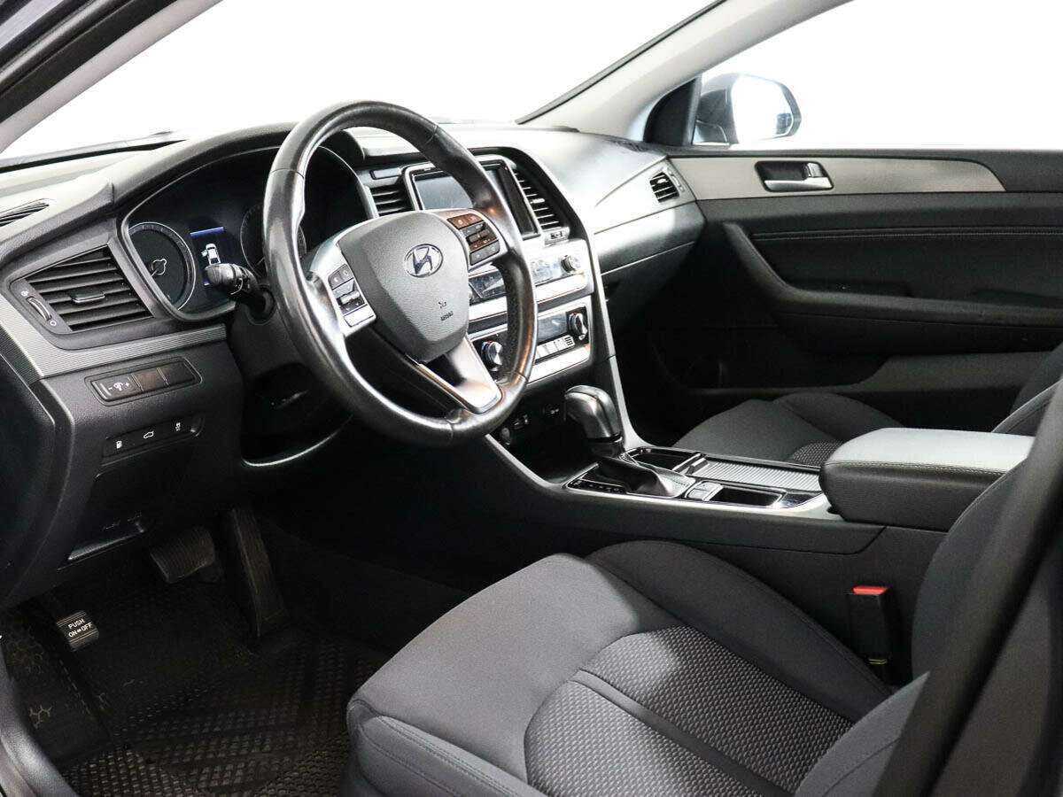 Hyundai Sonata, 2018 Фото №8