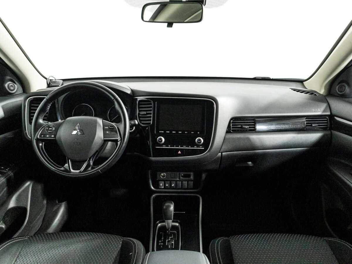 Mitsubishi Outlander, 2021 Фото №13