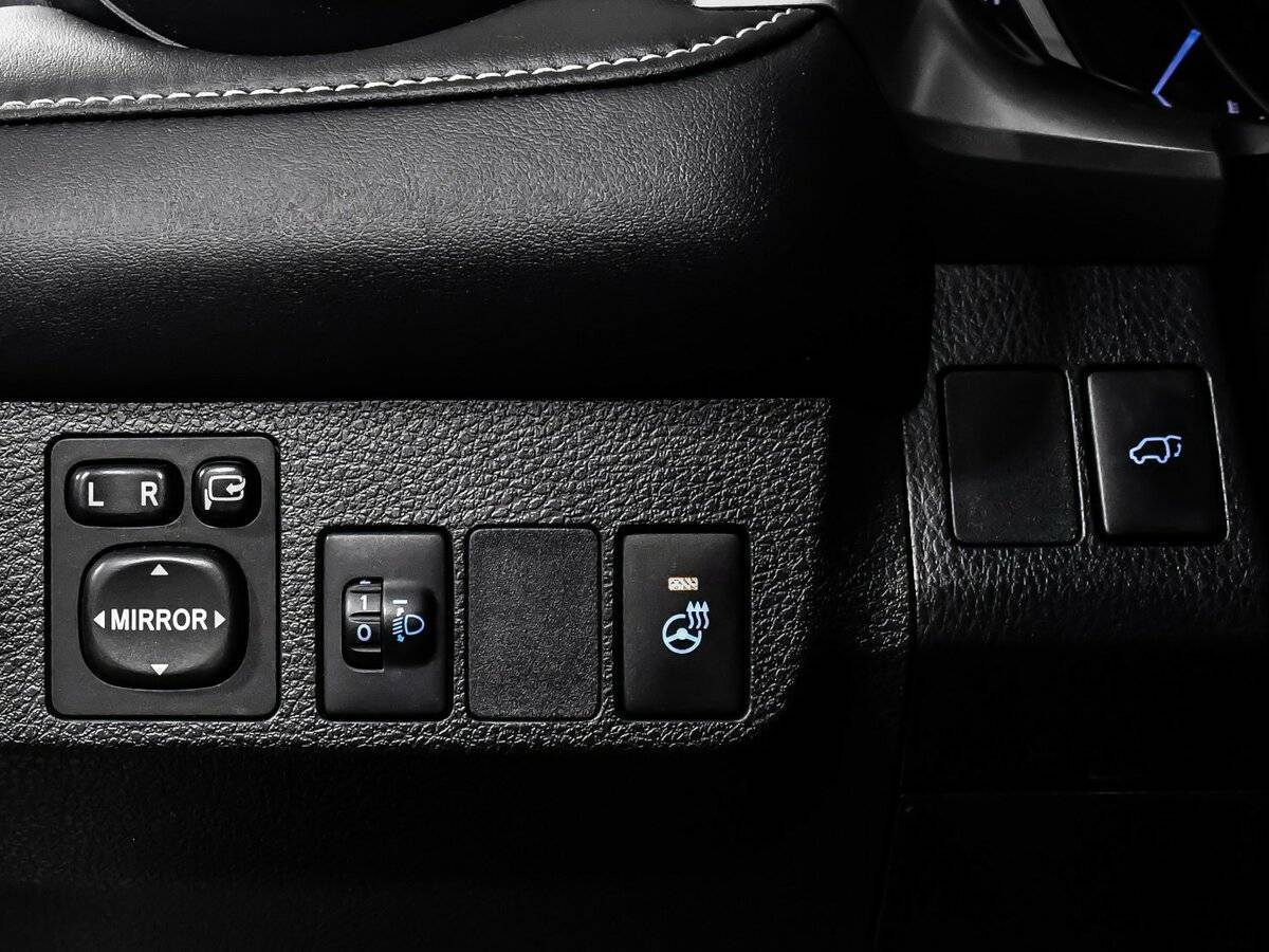 Toyota RAV4, 2017 Фото №14