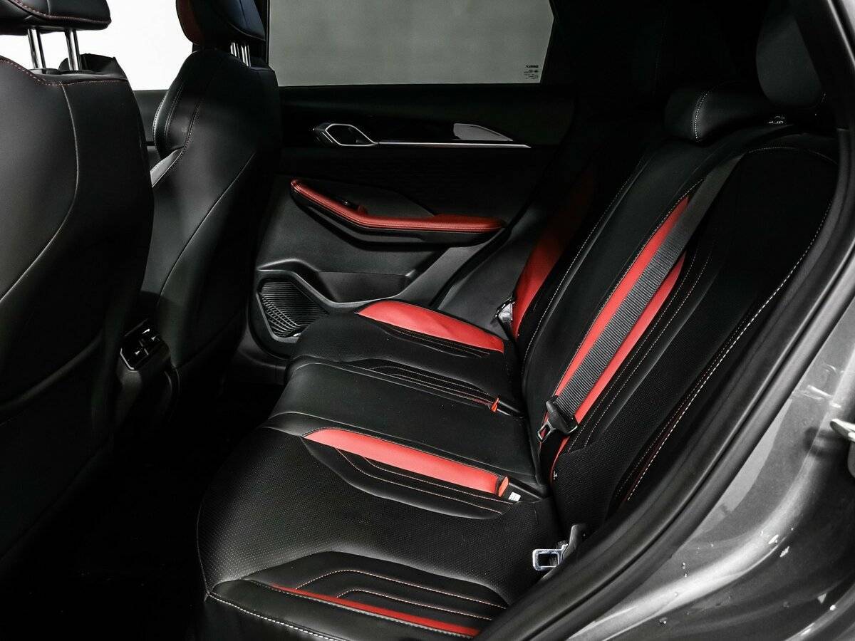 Geely Coolray, 2024 Фото №12