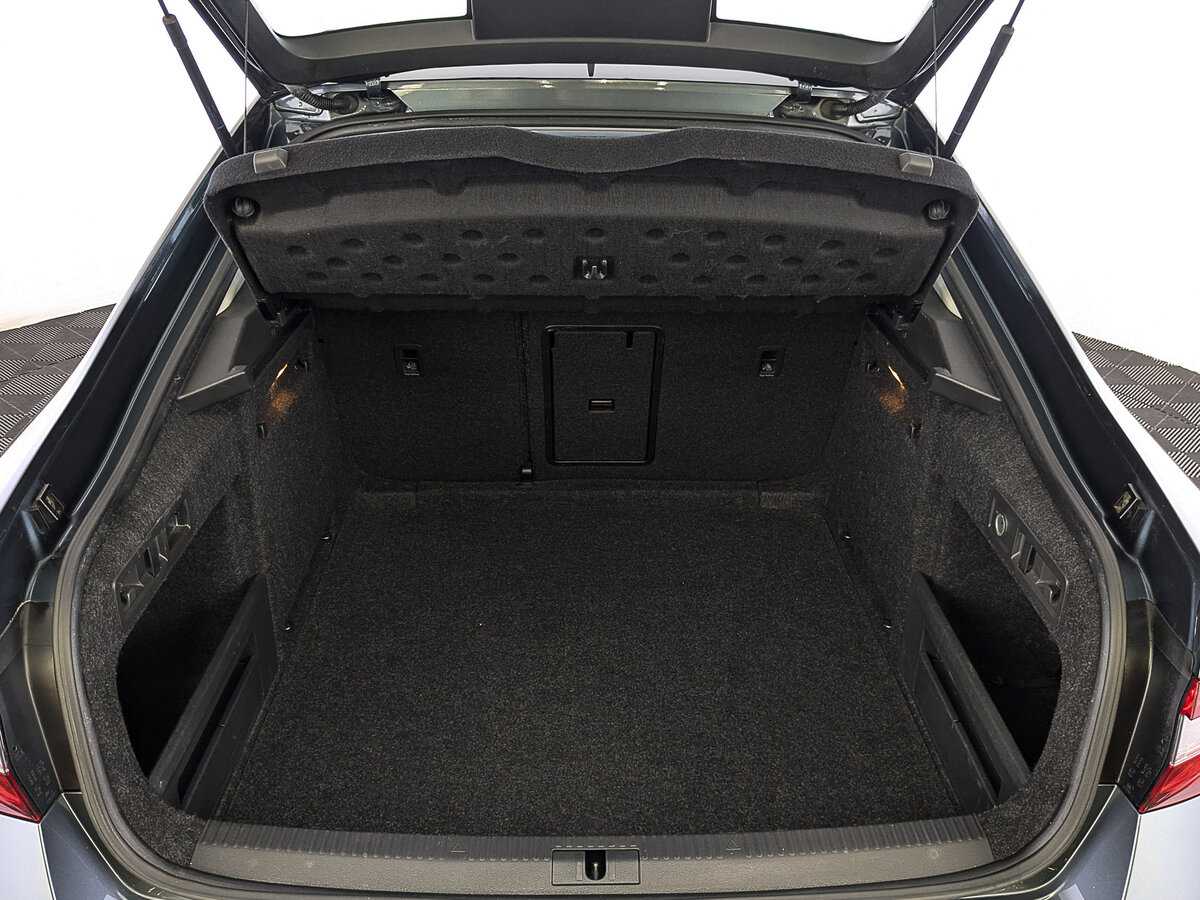 Skoda Superb, 2018 Фото №10