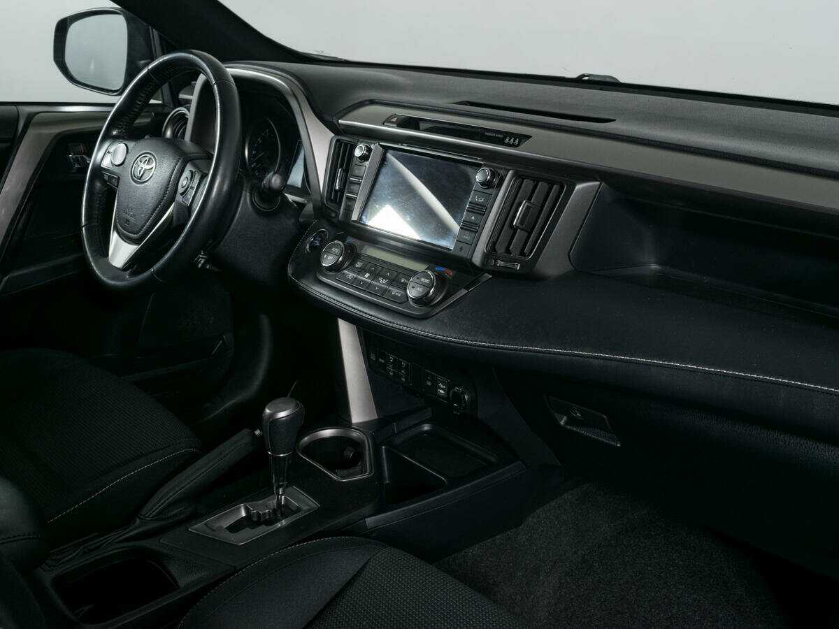 Toyota RAV4, 2018 Фото №9