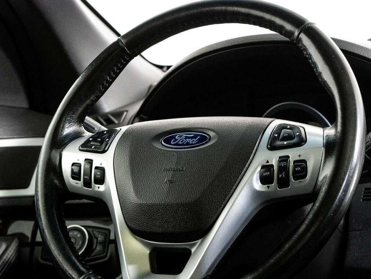 Ford Explorer, 2013 Фото №10