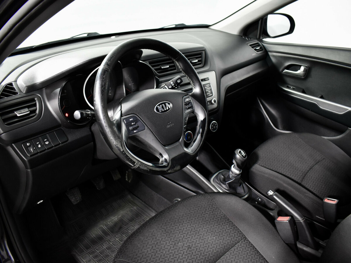 Kia Rio III Рестайлинг, 2016 Фото №9