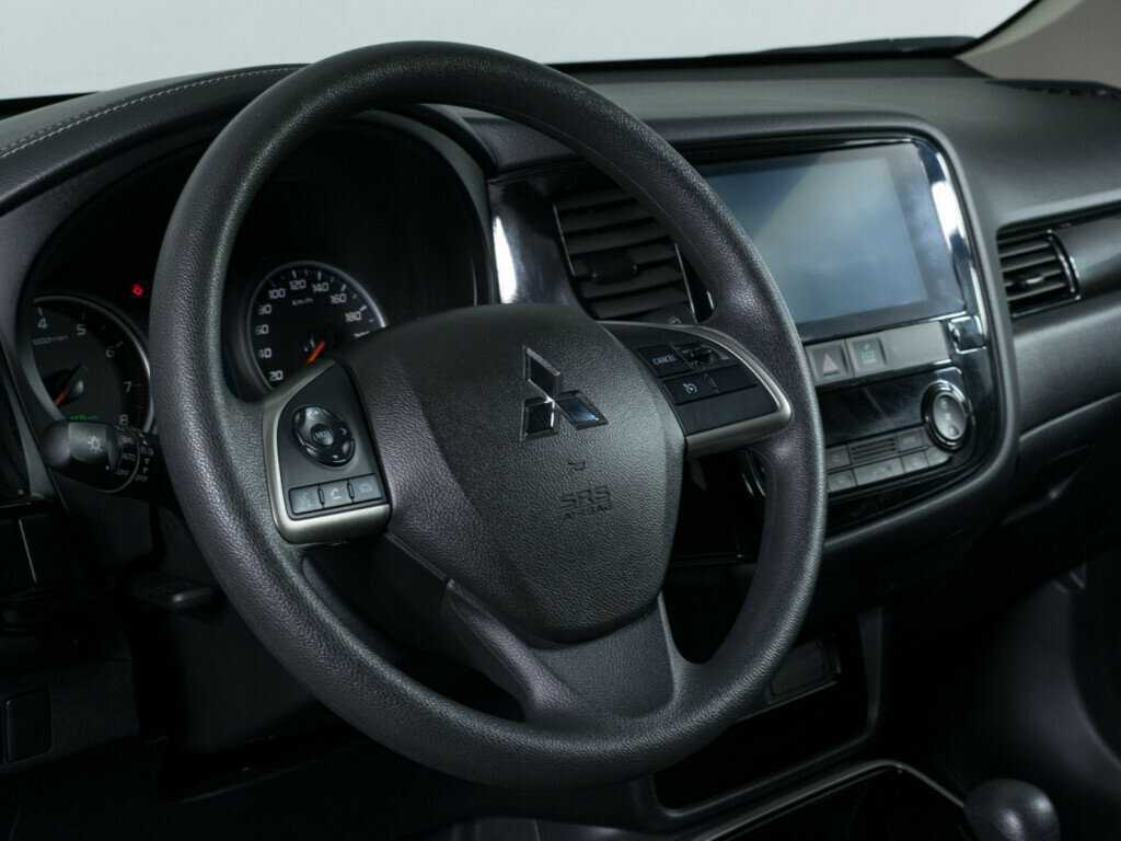 Mitsubishi Outlander, 2022 Фото №12