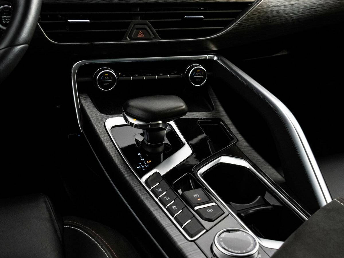 Geely Tugella, 2021 Фото №10