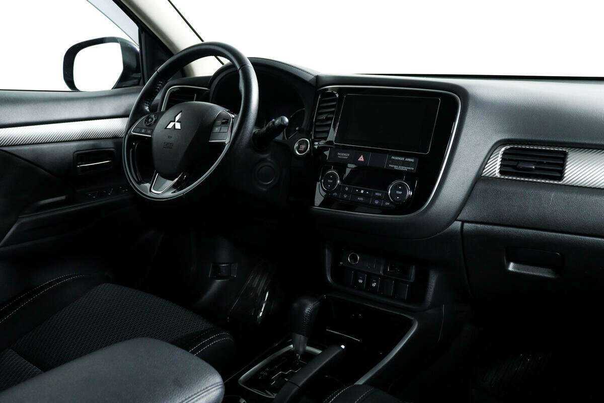 Mitsubishi Outlander, 2018 Фото №9