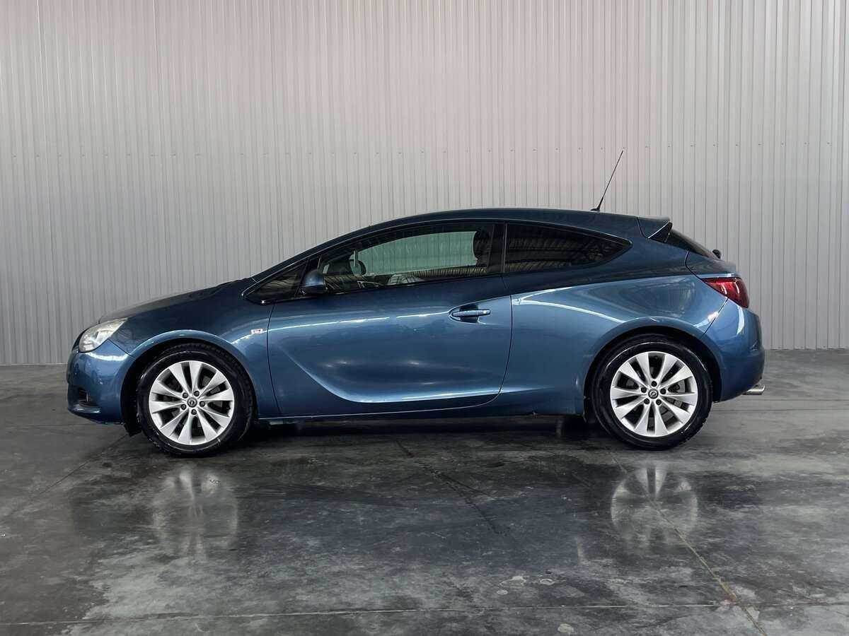 Opel Astra GTC, 2014 Фото №8