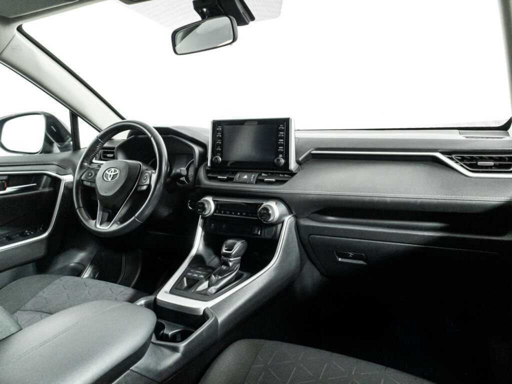 Toyota RAV4, 2020 Фото №9