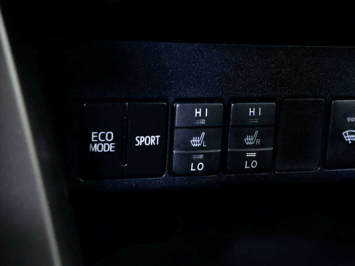 Toyota RAV4, 2015 Фото №11