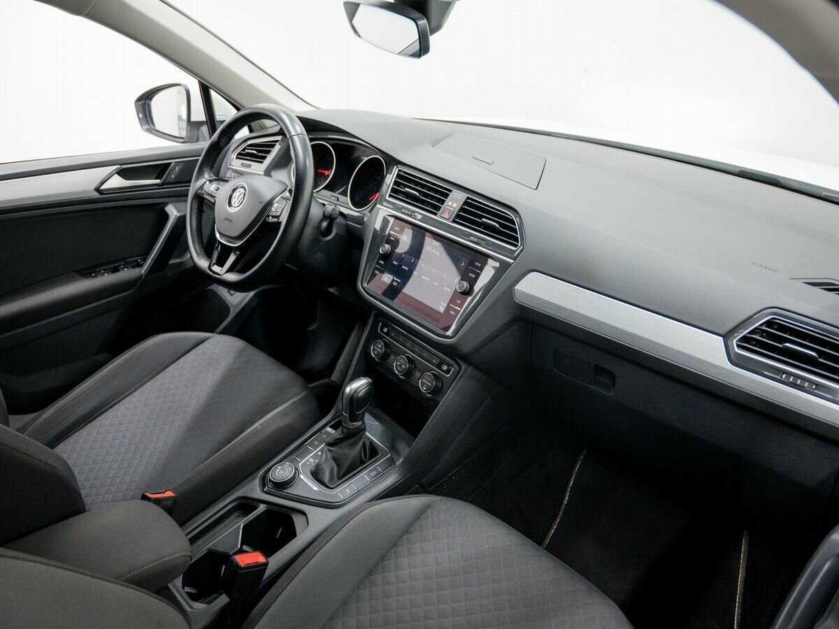 Volkswagen Tiguan, 2018 Фото №7