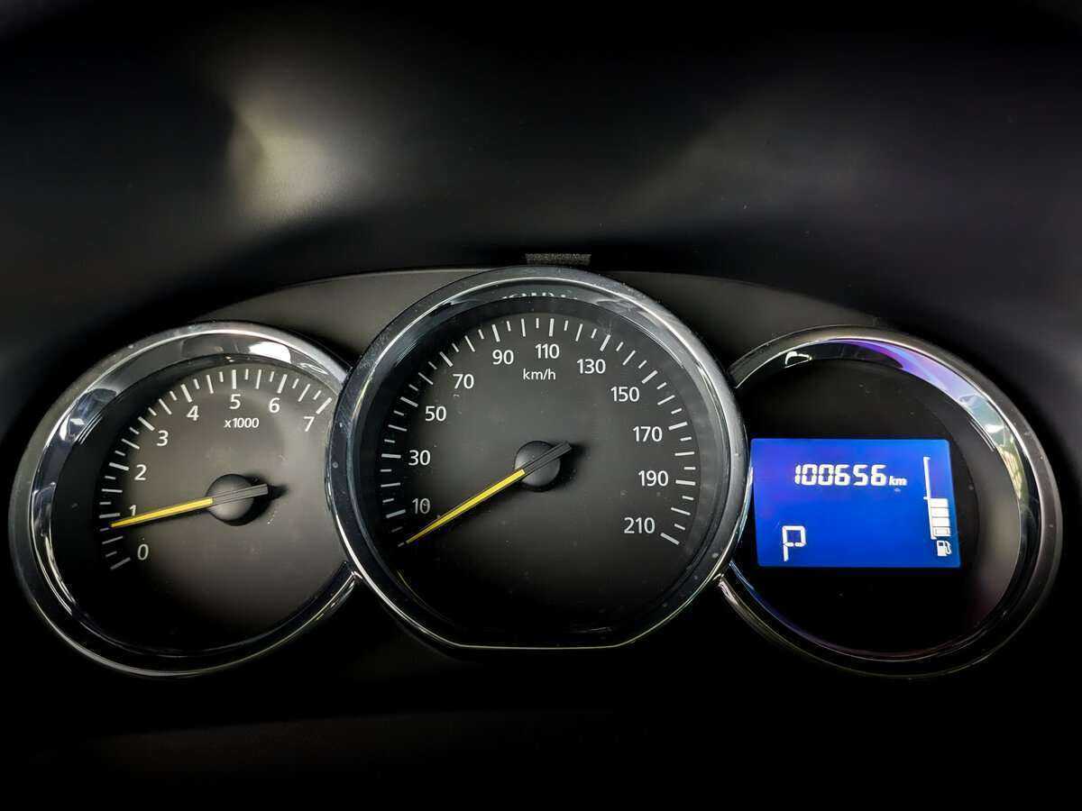 Renault Logan, 2017 Фото №11