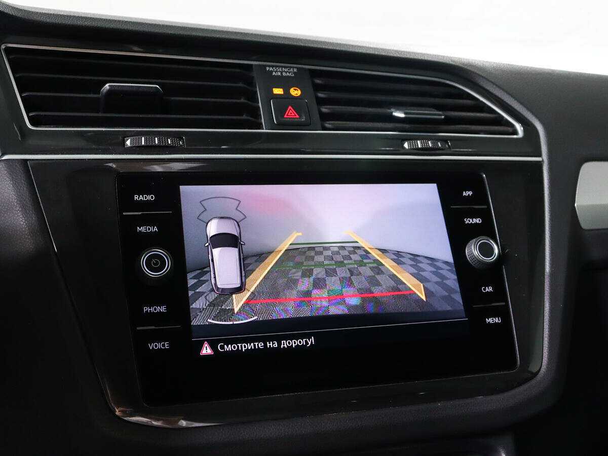 Volkswagen Tiguan, 2020 Фото №15