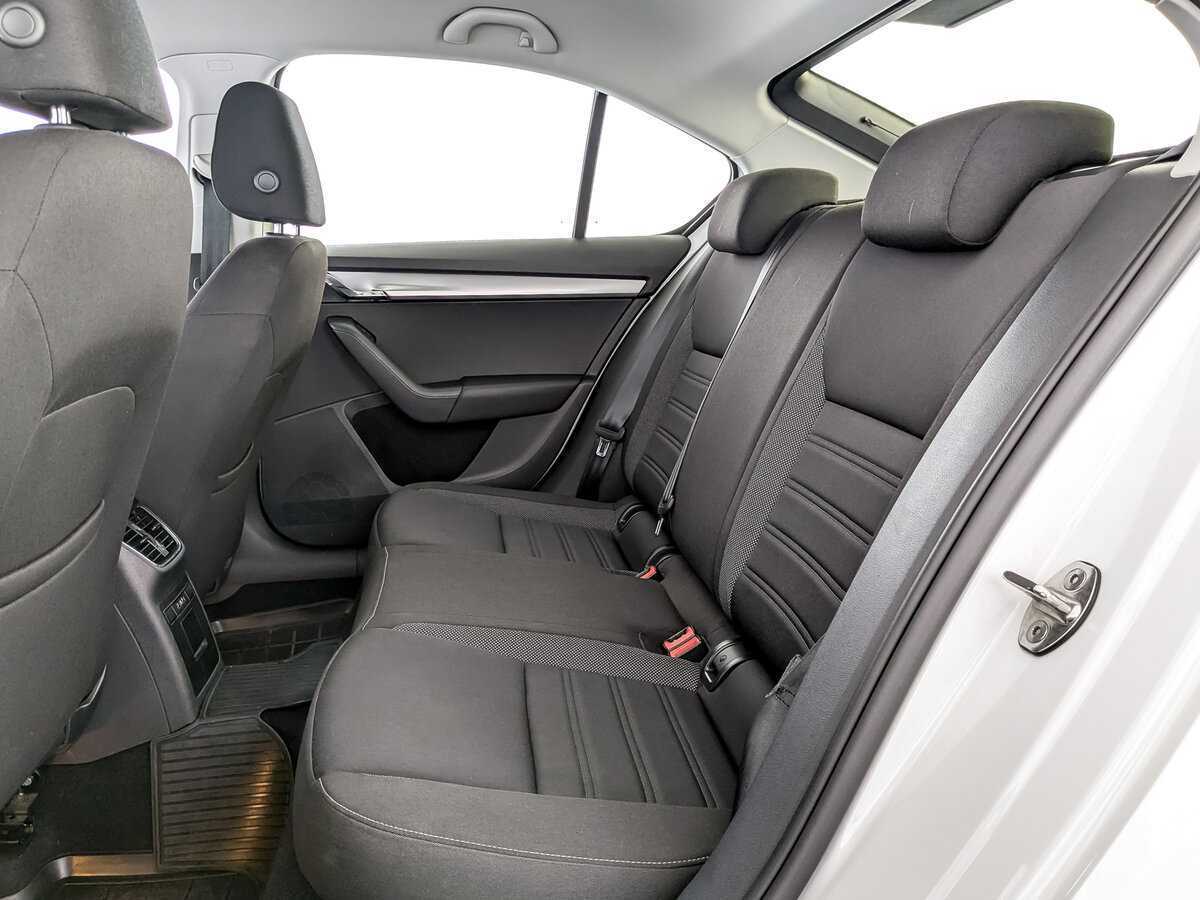Skoda Octavia, 2018 Фото №12