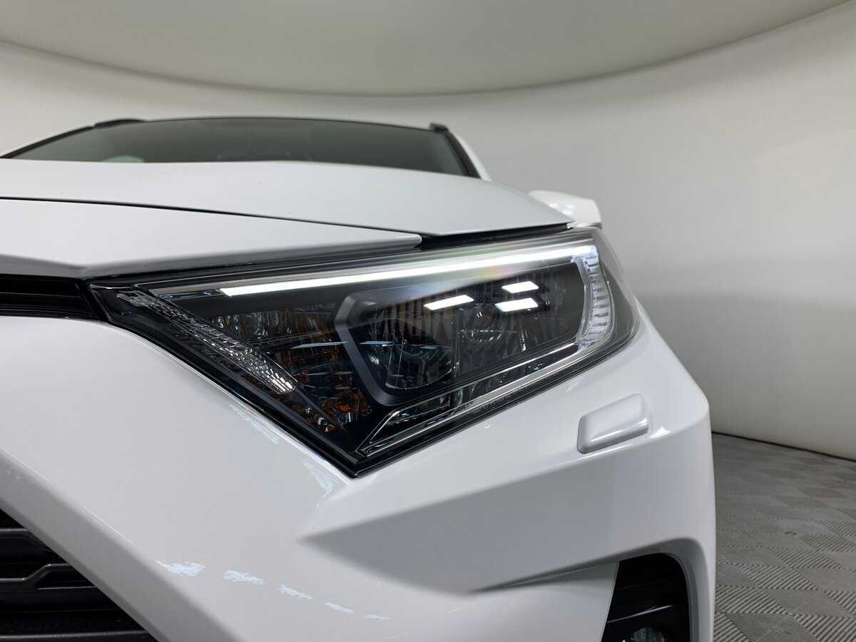 Toyota RAV4, 2020 Фото №10
