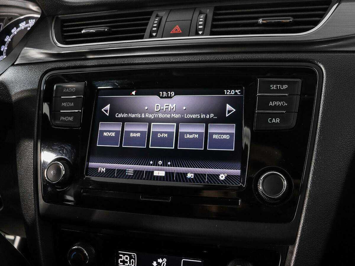 Skoda Rapid, 2017 Фото №13