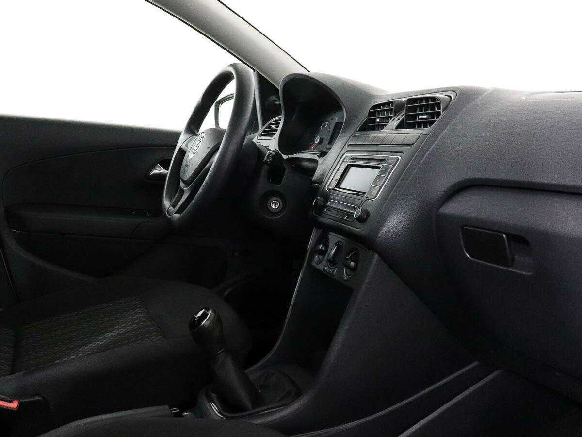 Volkswagen Polo, 2015 Фото №6