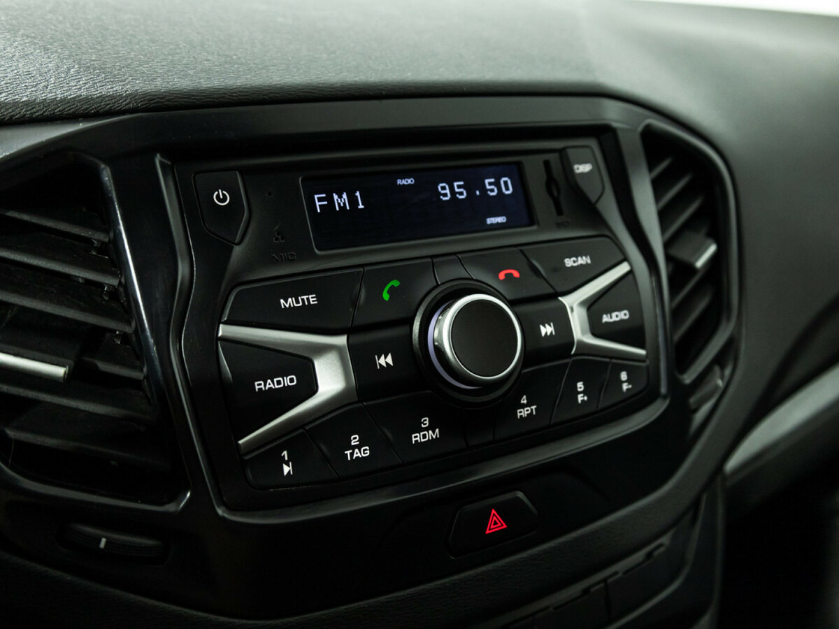 Lada (ВАЗ) Vesta SW I, 2020 Фото №15