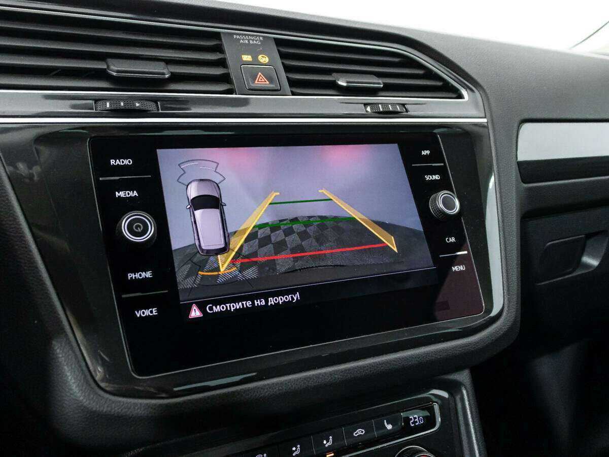Volkswagen Tiguan, 2018 Фото №16