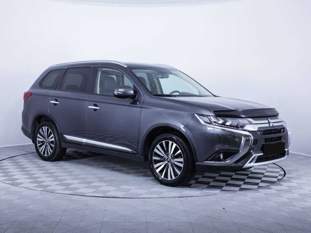 Mitsubishi Outlander, 2021 Фото №3
