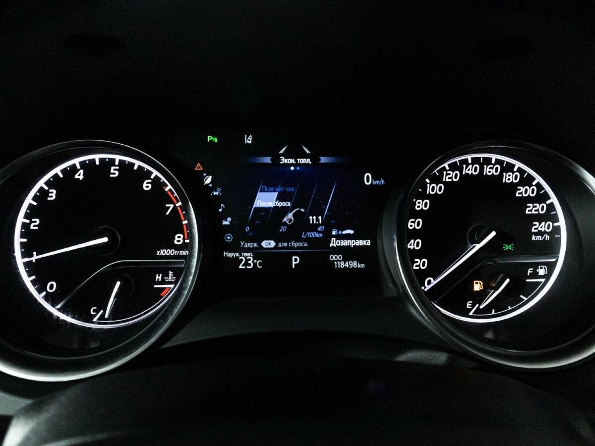 Toyota Camry, 2018 Фото №12