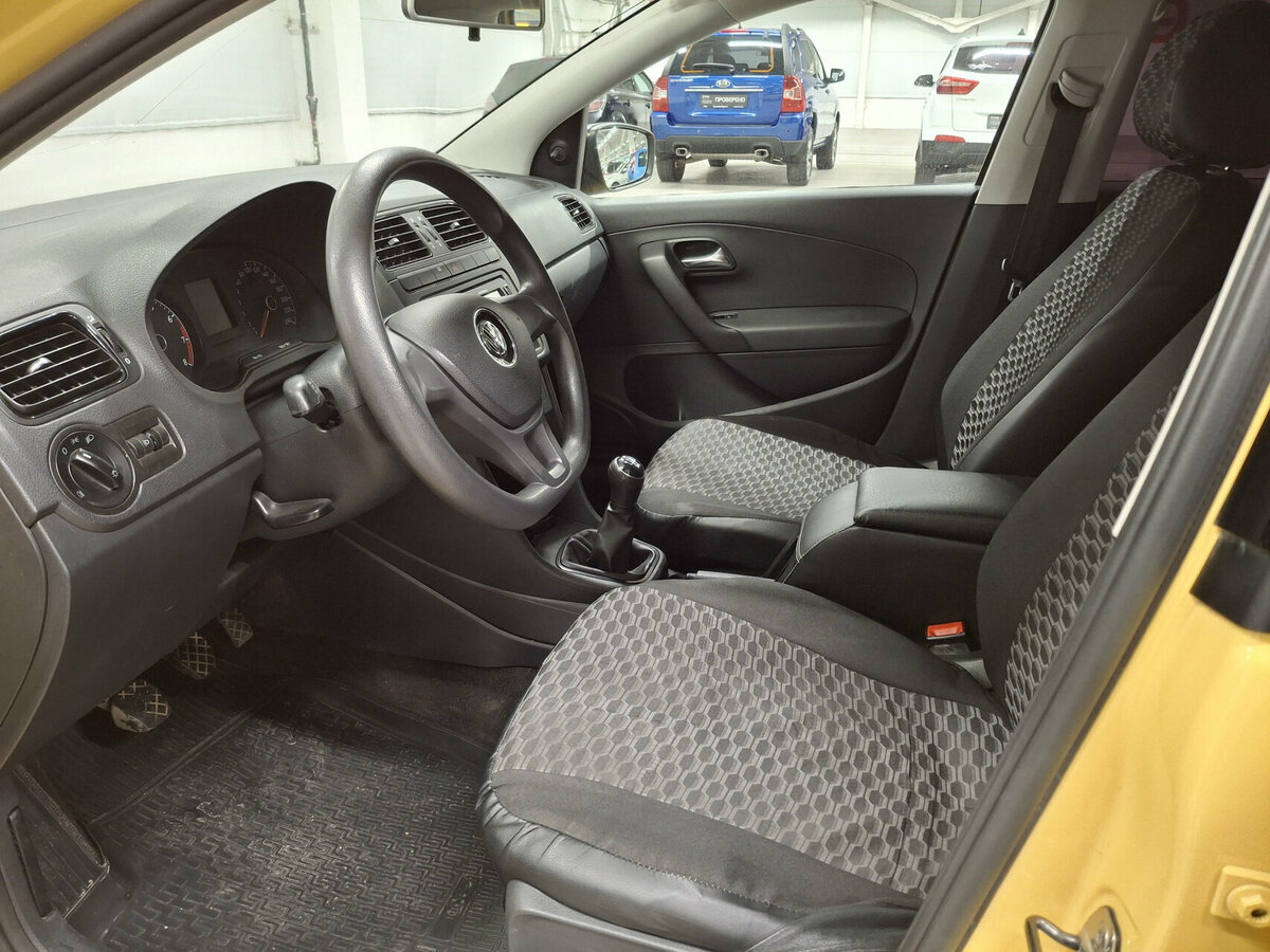 Volkswagen Polo V Рестайлинг, 2017 Фото №16