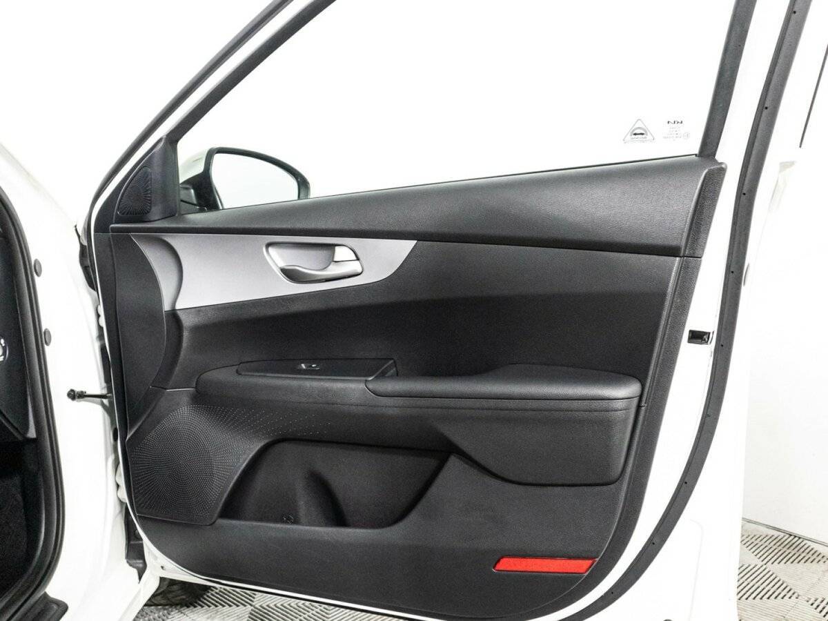 Kia Cerato, 2021 Фото №28