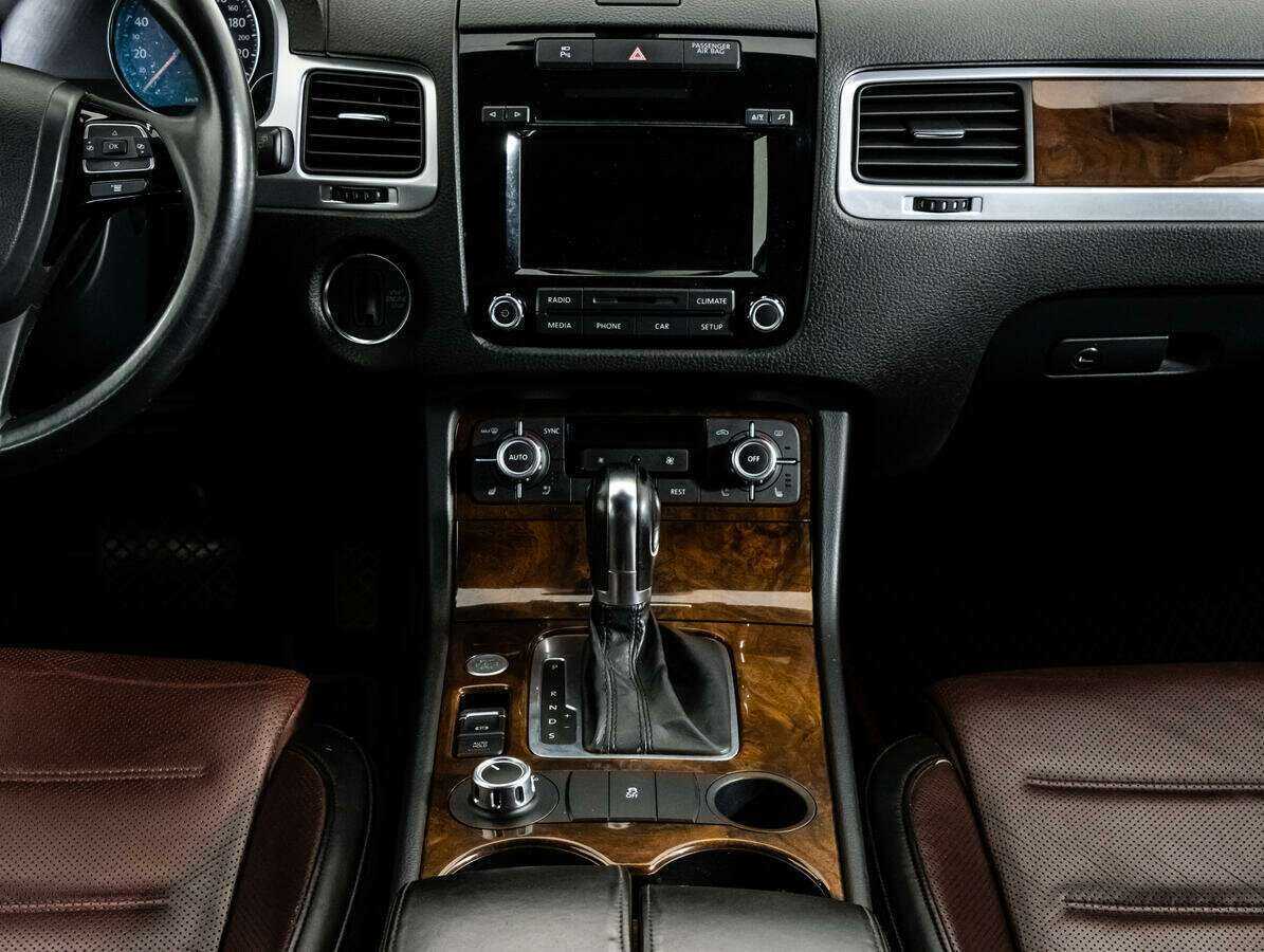 Volkswagen Touareg, 2012 Фото №11