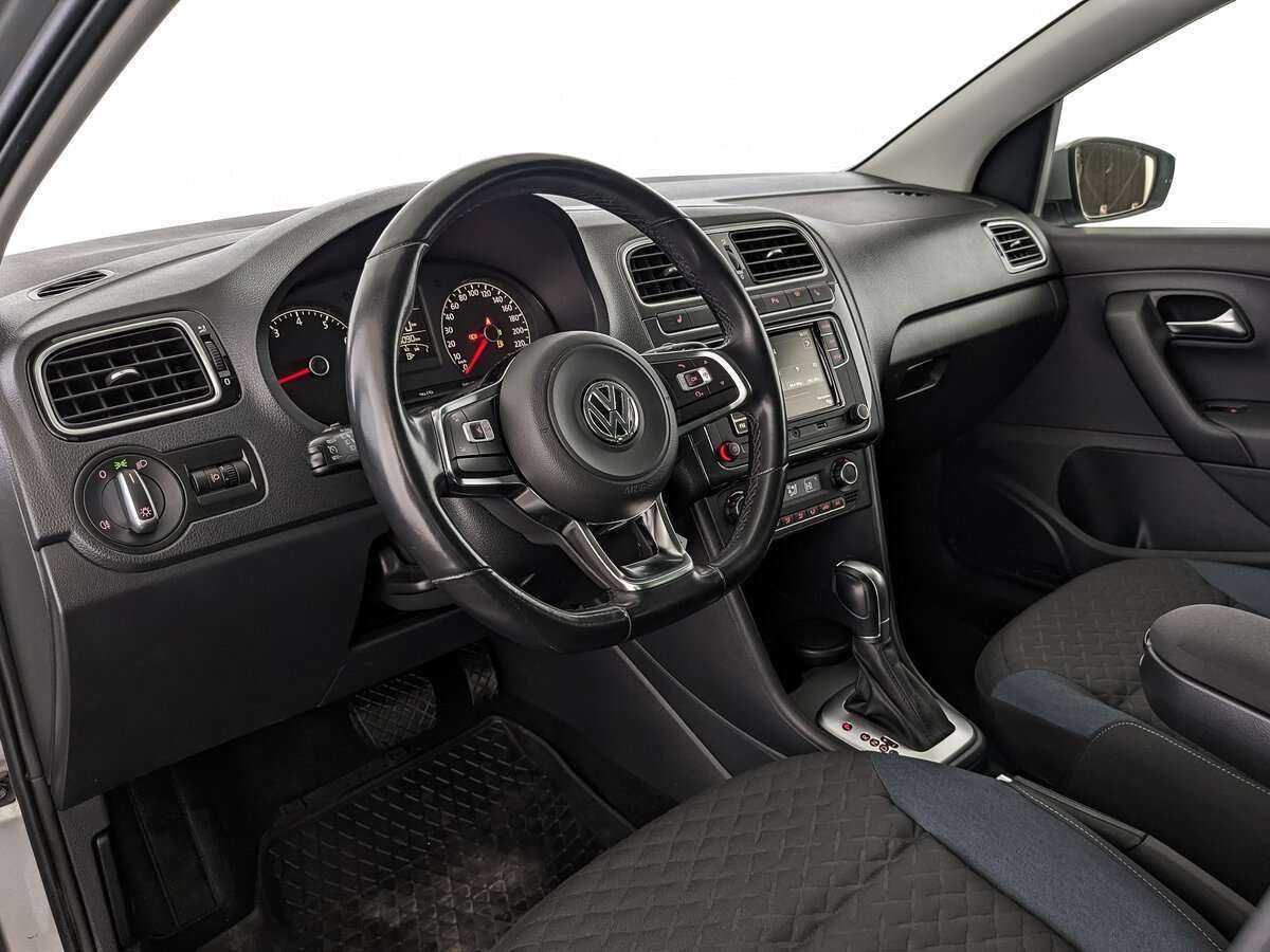 Volkswagen Polo, 2020 Фото №11