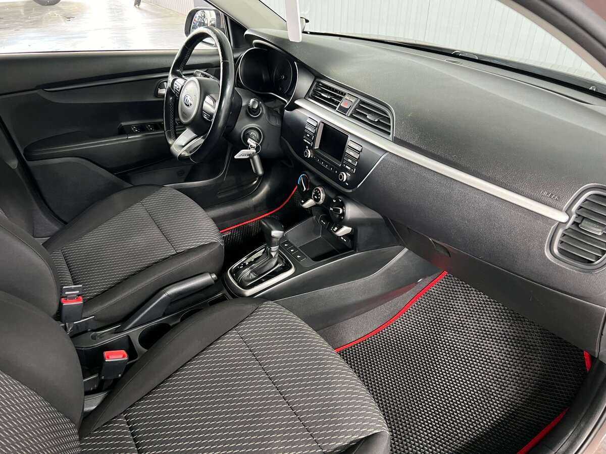 Kia Rio, 2018 Фото №14